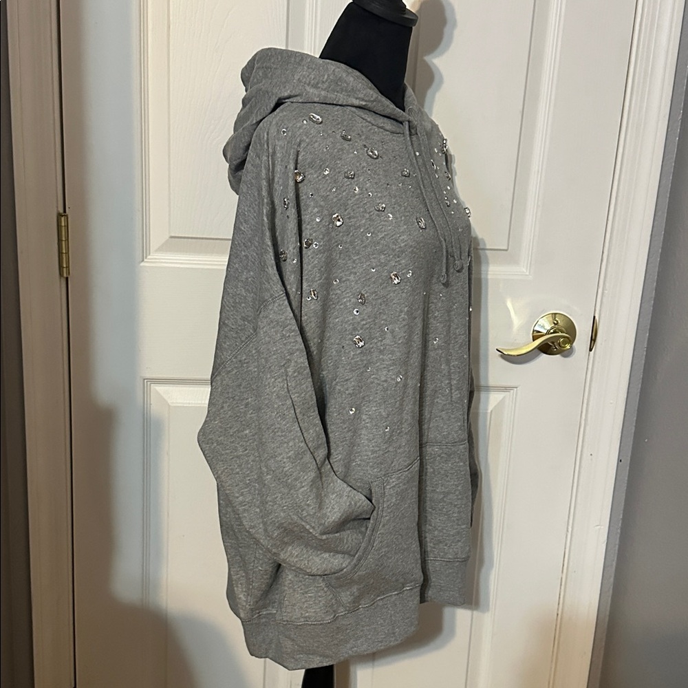 NWT Torrid Size 2X Drop Shoulder Rhinestone Embellished Hoodie 18/20 - Picture 3 of 5
